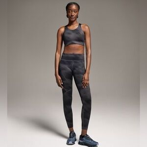 Brand new never worn OC Performance Graphic Tight size medium